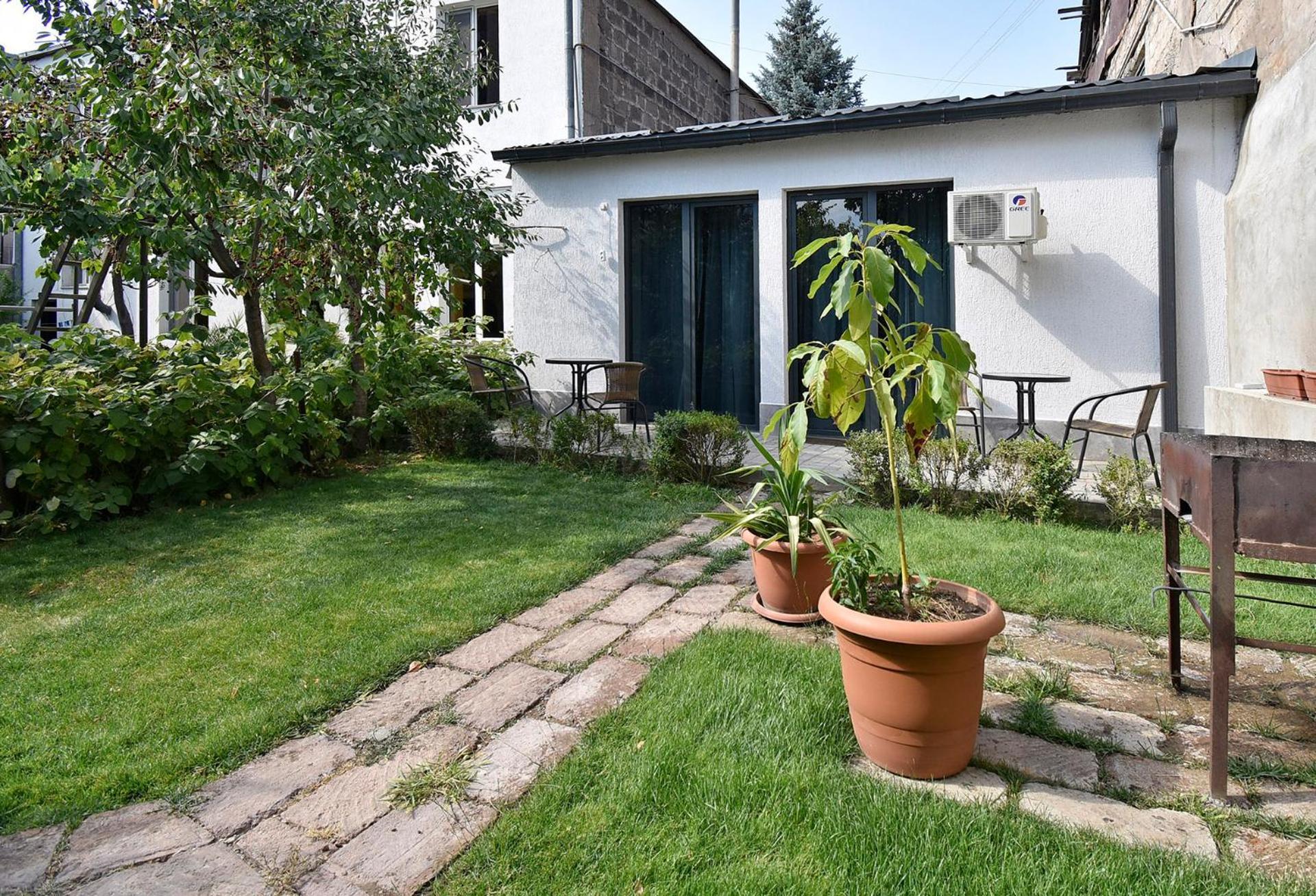 The Nut Guest House Jereván Kültér fotó